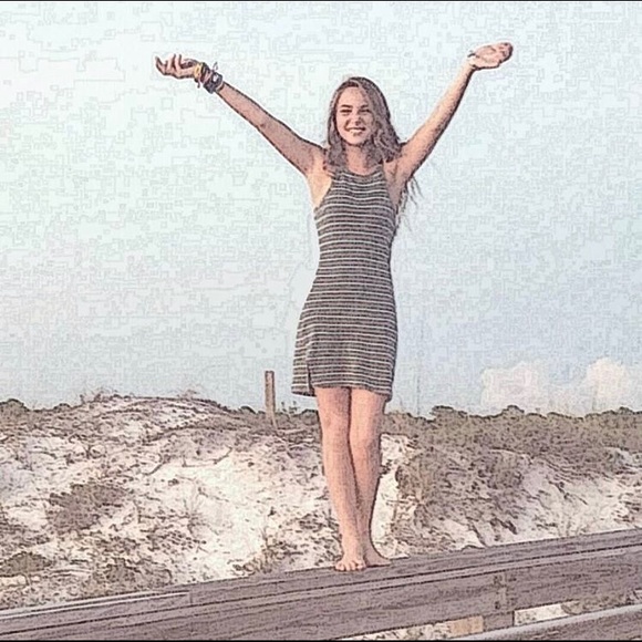 Meet your Posher, Roxy - Picture 5 of 15